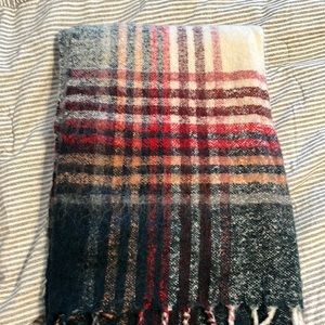 Loft blanket scarf